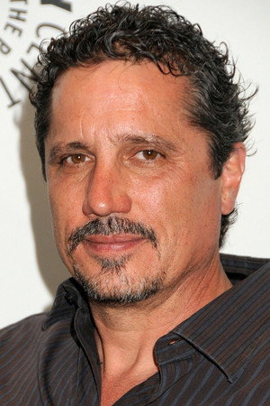 Robert Stanton
